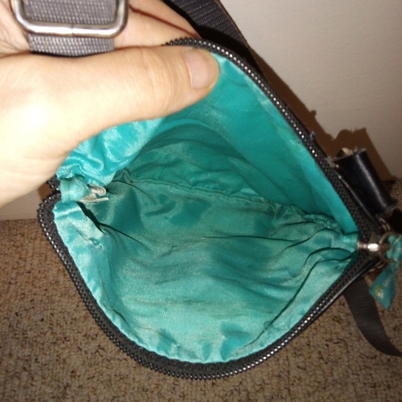 EUC Lily Bloom crossbody bag - Picture 9 of 9